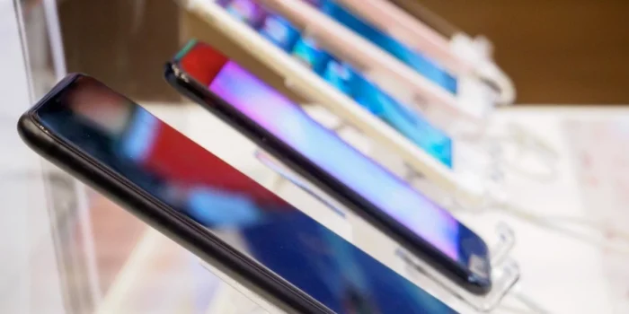 The Best Smartphones of 2025: Our Top 10 List